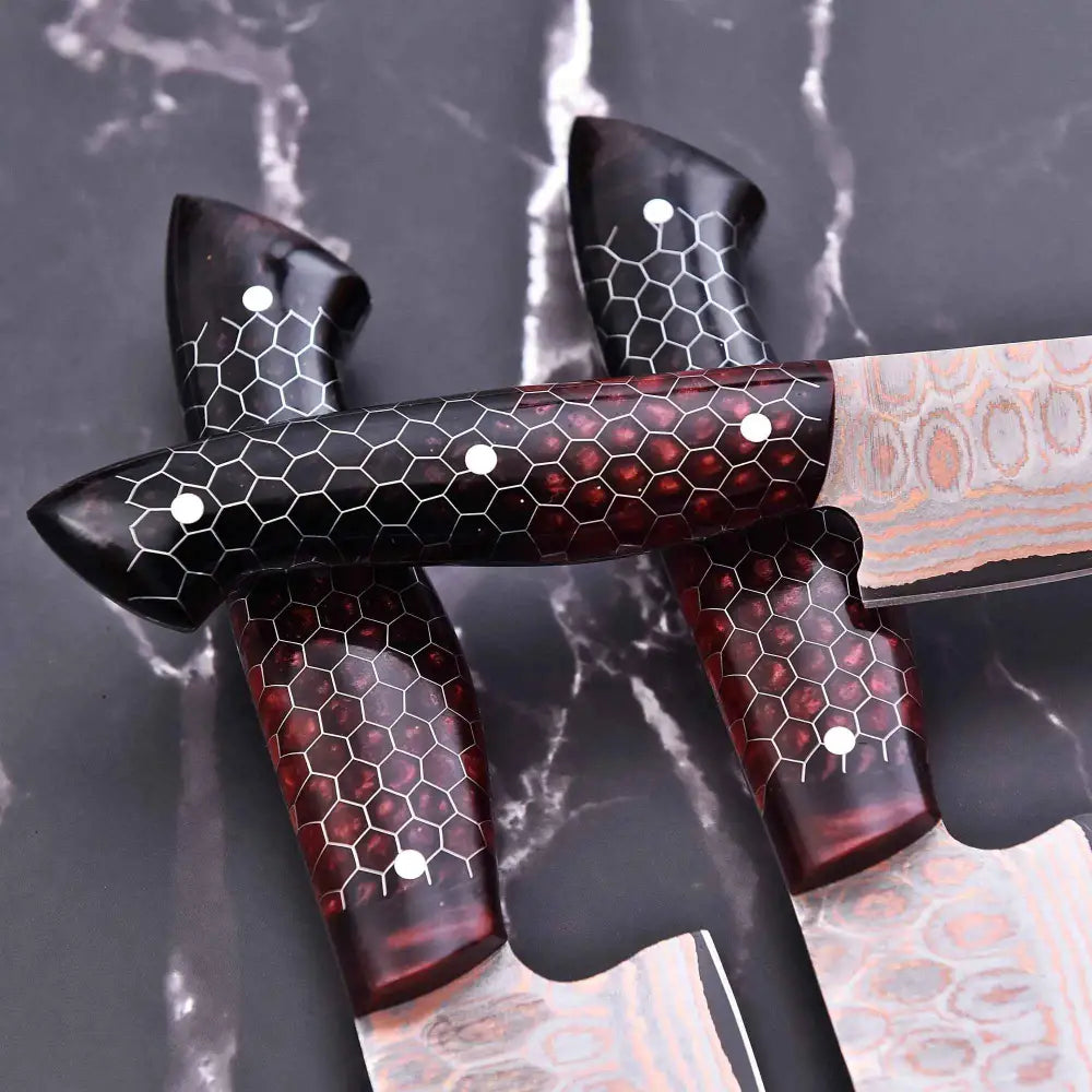 Damascus honeycomb knife set with black red handles and sheath